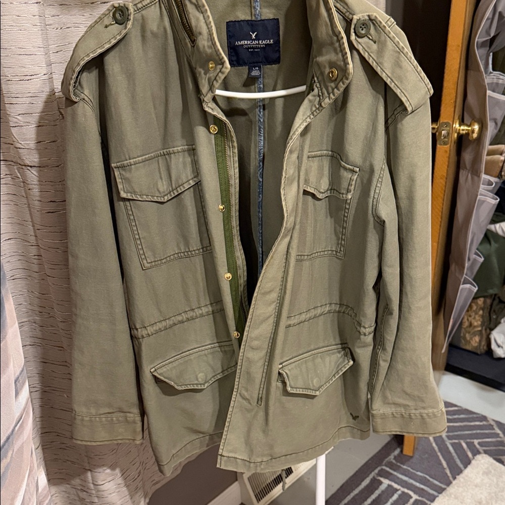 American Eagle Outfitters Men's Khaki Field Jacket
